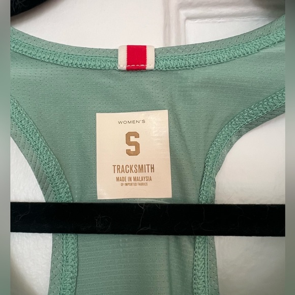 Tracksmith Women's Twilight Crop Tank - Picture 3 of 4